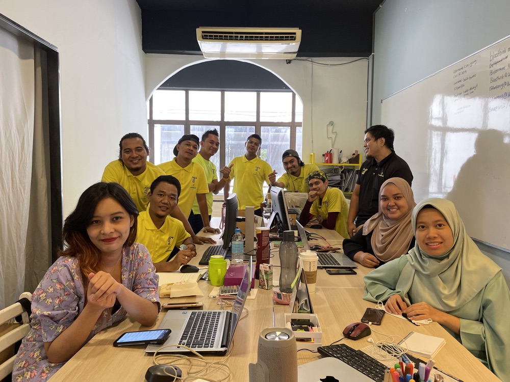 CuciGang Team Photo 2